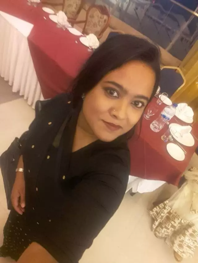 Health care service in a private hospital bride job looking for her groom