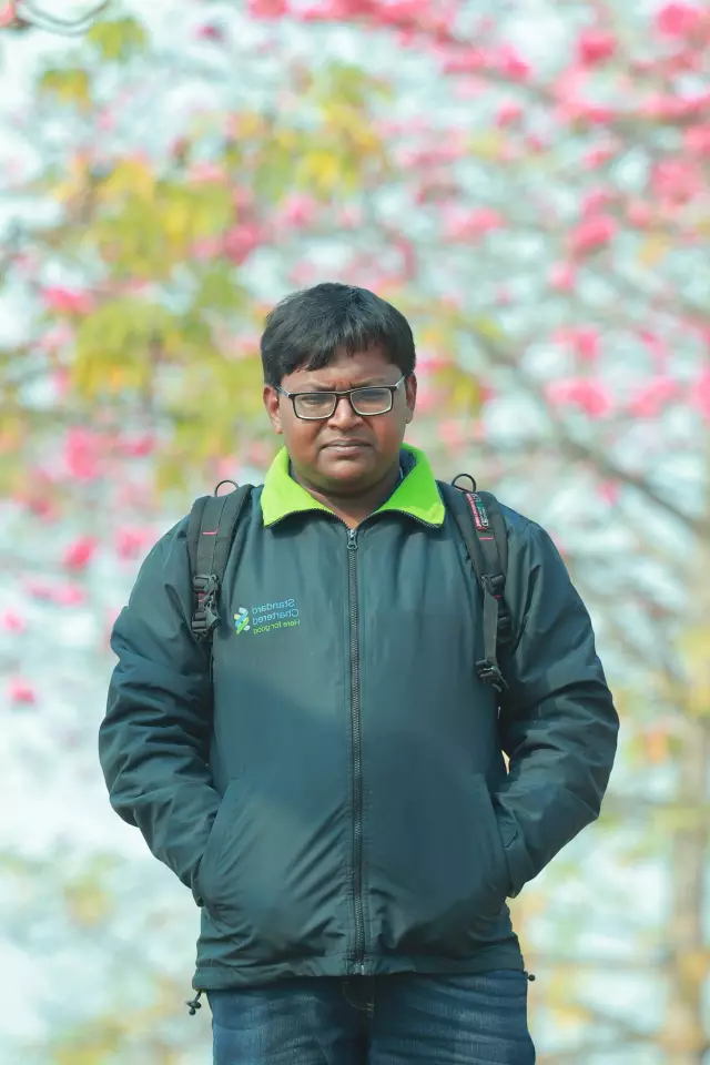 Honors Running Tourism  Hospitality Management grrom looking for his suitable bride
