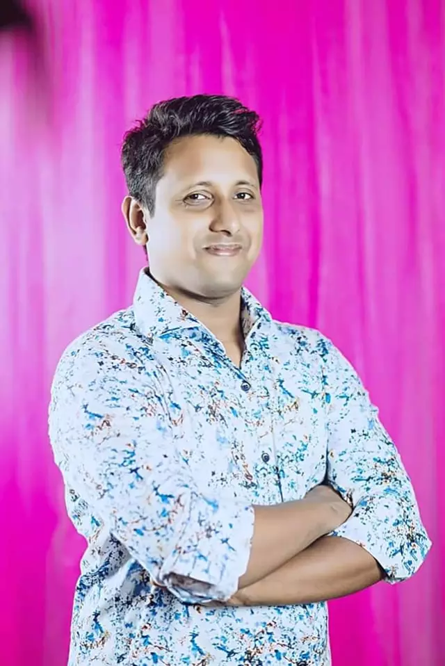 Junior Executive grrom want bride in Dhaka