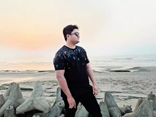 Groom Profession Country Manager at a USA based Education Technology company in Bangladesh want bride for his own