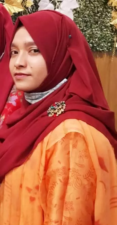Looking for groom for my elder sister. Quality store in-charge