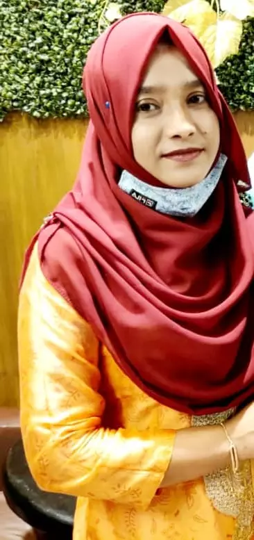 Looking for groom for my elder sister. Quality store in-charge