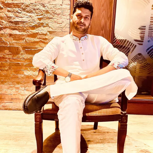 Groom well established and settled in Dhaka looking for Bride