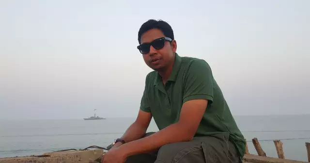 Accounts Officer in Dhaka want his own bride