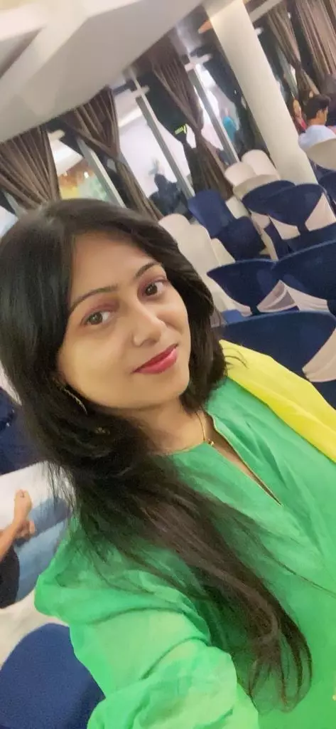 Manager private shipping company want her groom in Dhaka