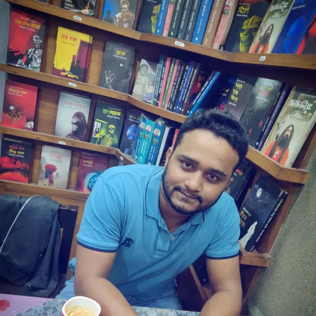 Grrom is a Businessman want bride Better to live or settle in Dhaka.