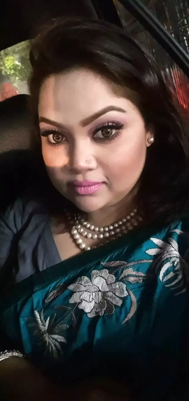 Searching for a well settled , educated  aged groom .