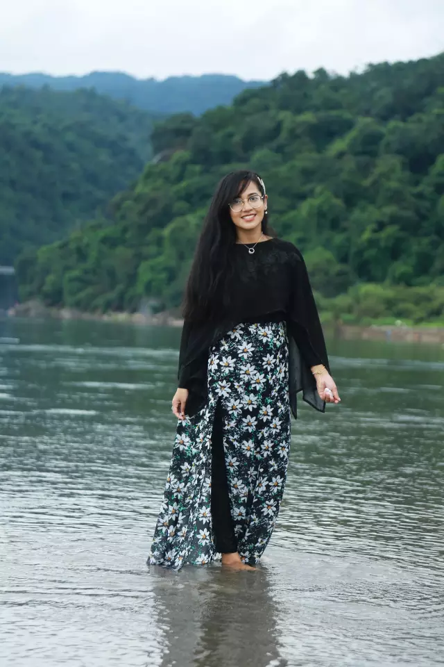 I am looking for a sylhet groom on behalf of my younger sister.