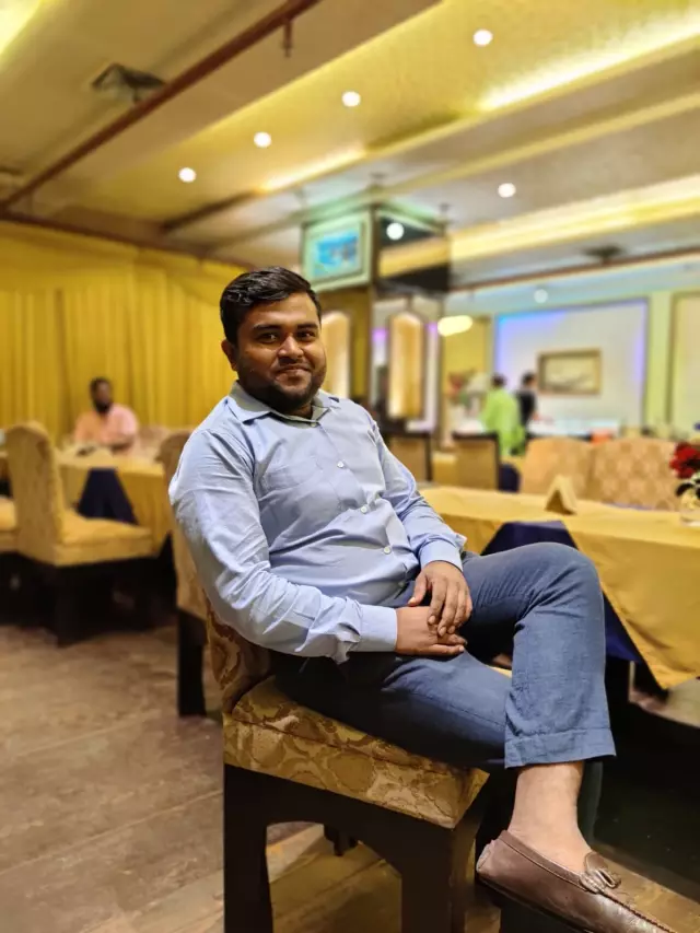 SO Corporate Sales At LafargeHolcim Bangladesh Ltd looking for his bride 