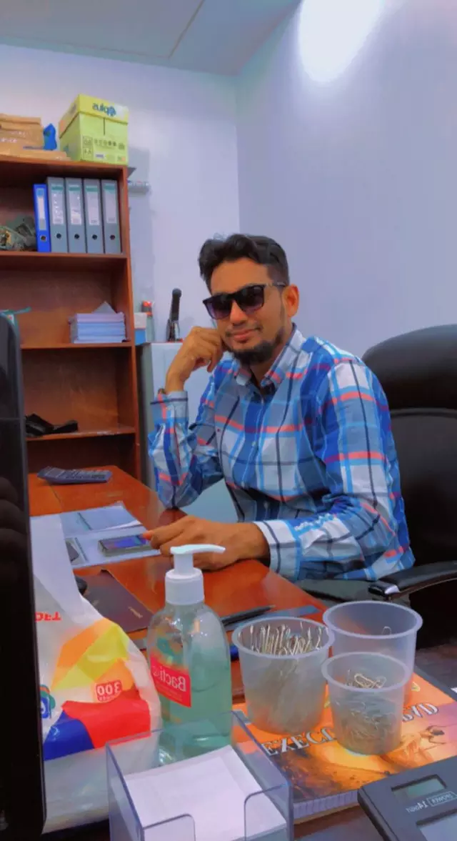 Looking for bride for mama, Manager Account  Finance Congo seeking for his bride