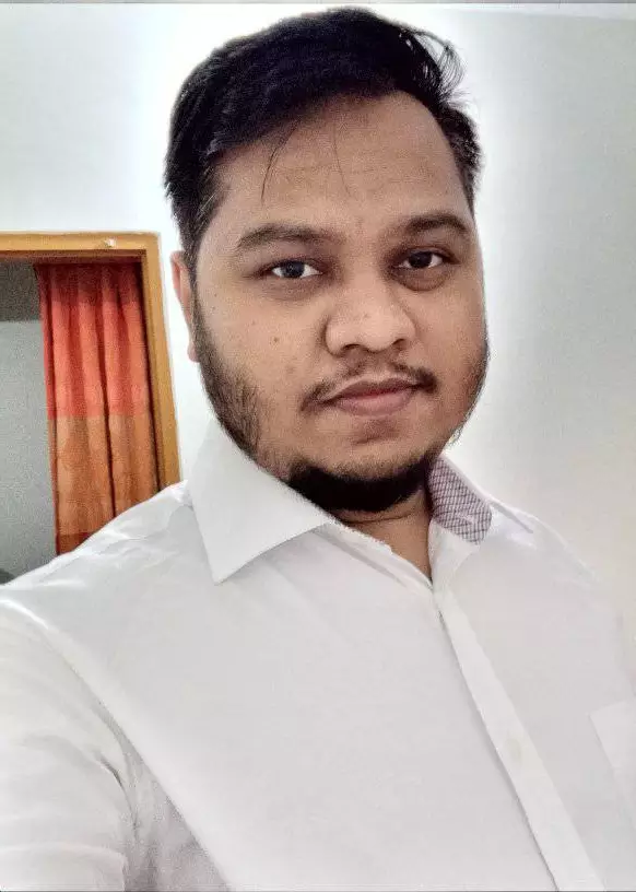 Divorced Bride want, groom has Bank job  Model photography