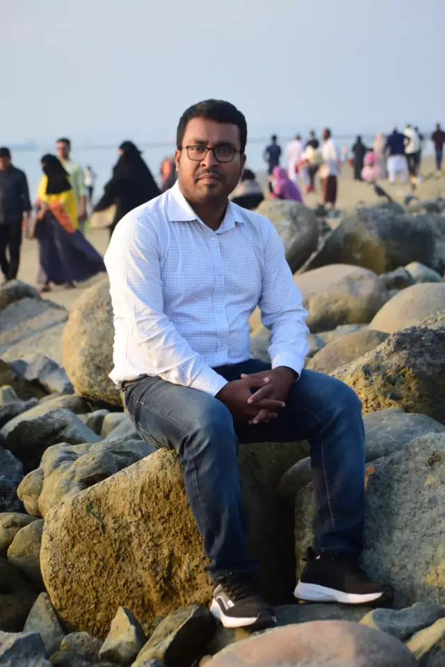 Groom Animal Husbandry From Bangladesh Agricultural University want his bride