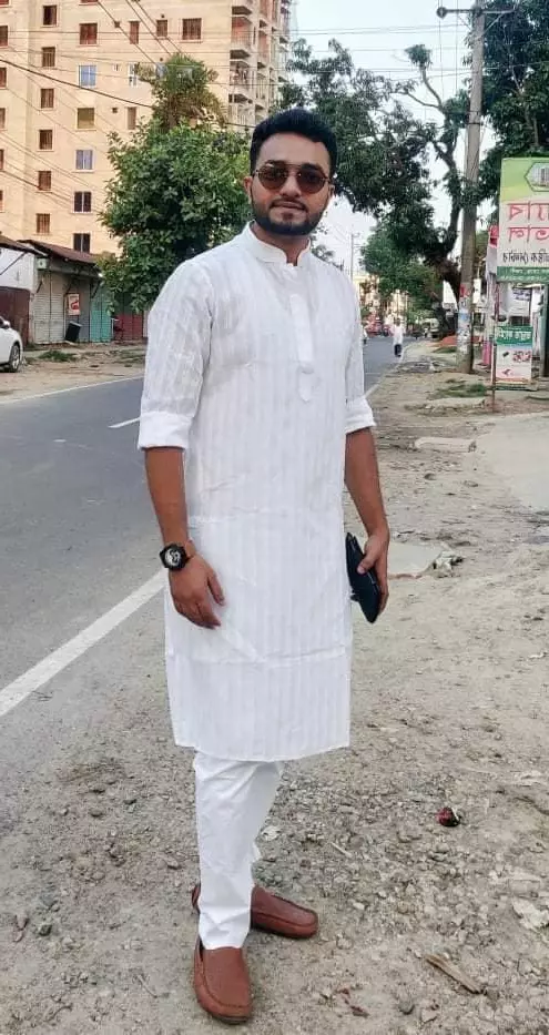 Groom study in Management Sustainable Accounting and Finance Ongoing in Germany searching his own soulmate