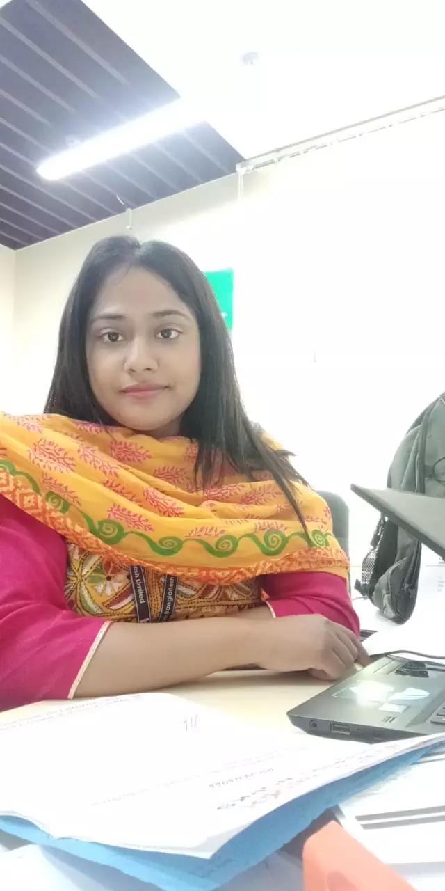 Bride completed BBA and MBA from Faculty of Business Studies, University of Dhaka want groom herself
