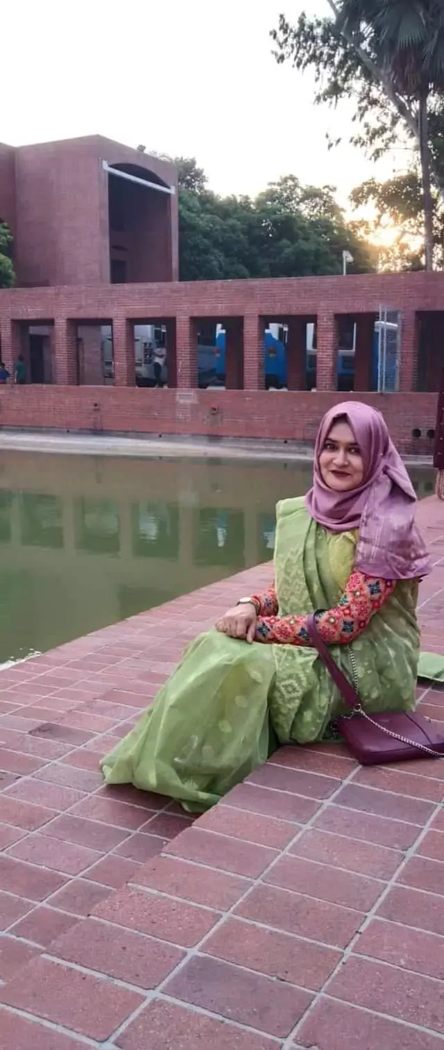 Teacher in a English medium school want groom in panchagarh