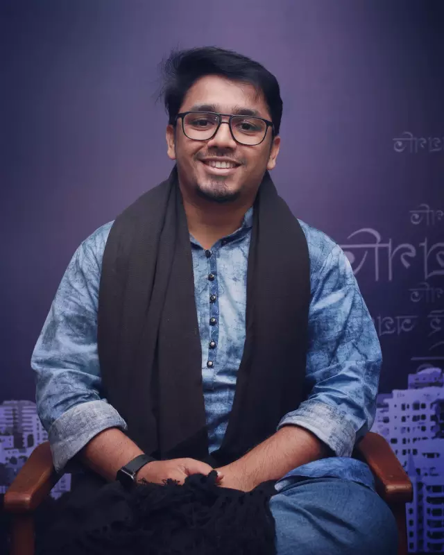 Senior Newsroom Editor Basundhara Group, East West Media searching his own bride