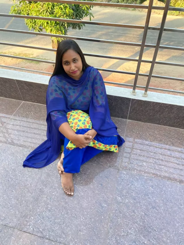 Diploma Engineering, Daffodil Polytechnic Institute with Entrepreneur searching her own soulmate