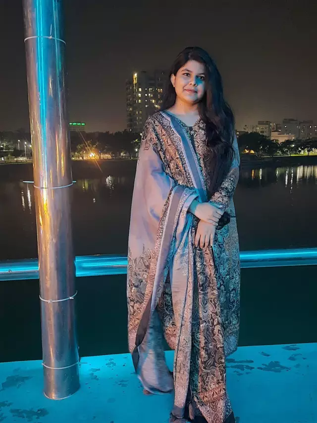 Looking for Groom for middle sister 