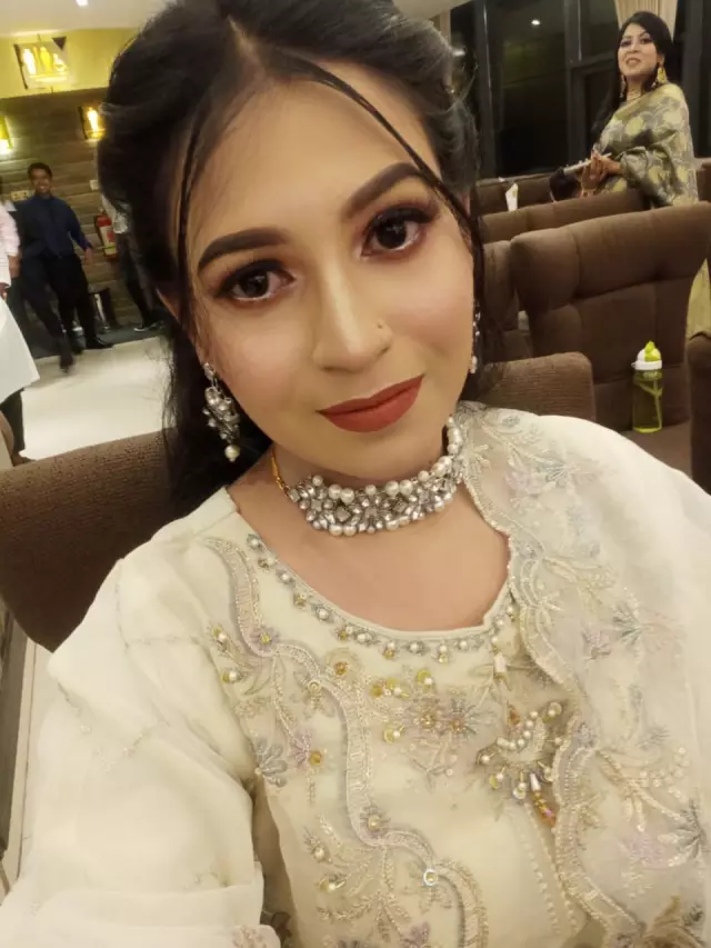 Looking for a groom for my Younger Sister want groom with Well educated, family-oriented, religious minded, friendly, re