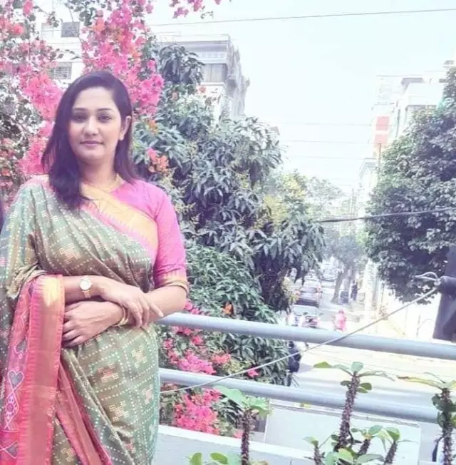 Divorced  short time with Presentable, and pretty want her groom in a short time