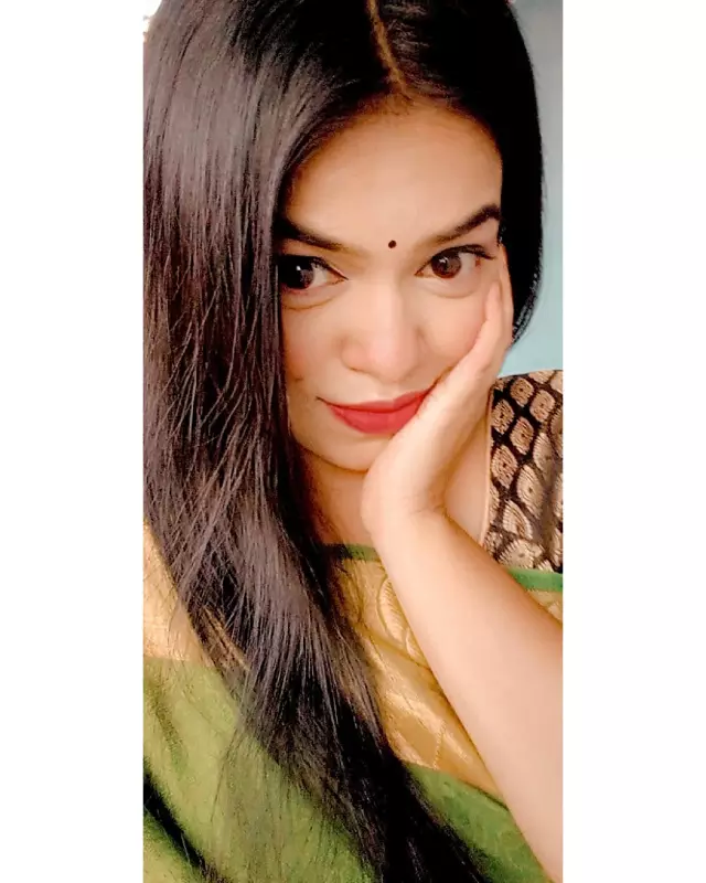 Very cheerful and humble, polite girl searching simple groom with decent job
