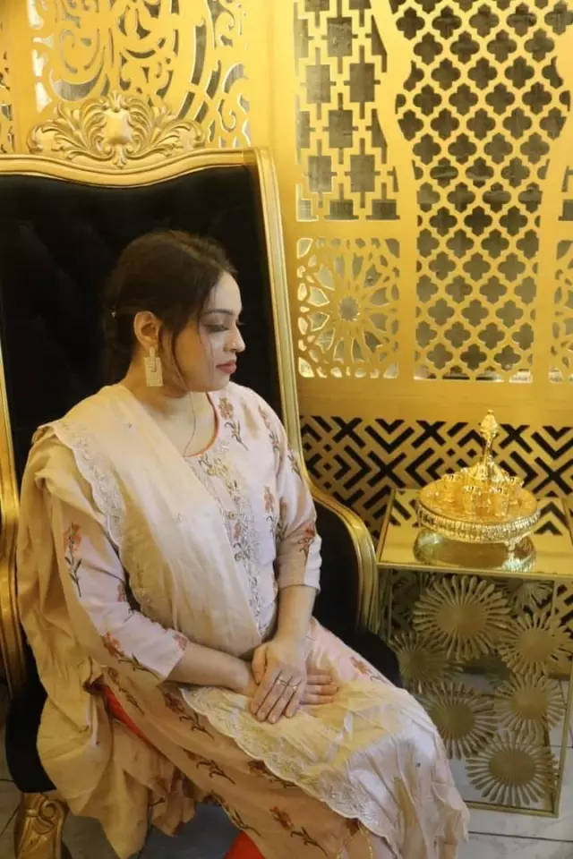 Divorced One Daughter Lives with Mothers Mother want suitable groom