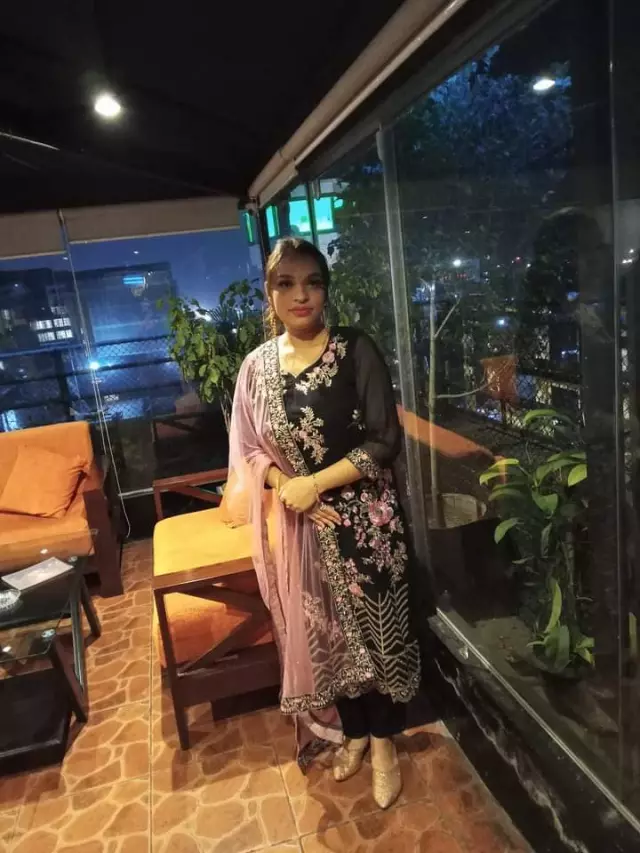 Divorced One Daughter Lives with Mothers Mother want suitable groom