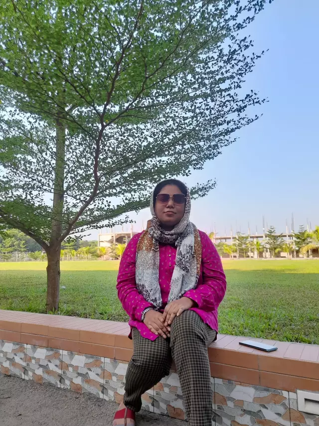 Bride She is a family-oriented, good-hearted and positive person. want simple groom in dhaka
