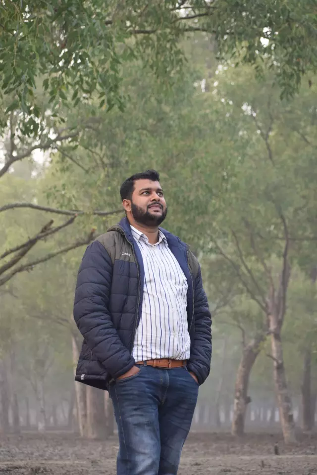 Sub Assistant Engineer Upazila Public Health Engineer want his spouse