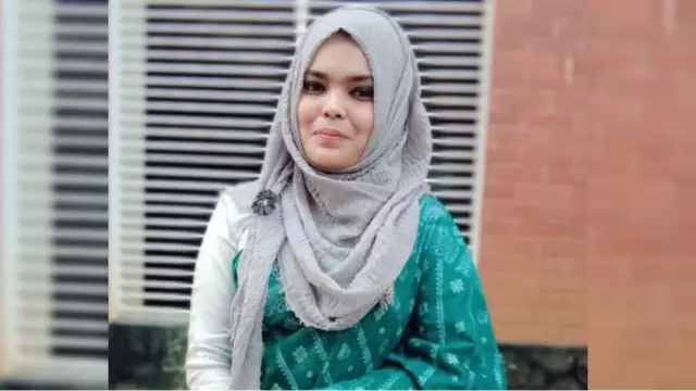 Seeking groom for my Sister , groom must be humble, friendly and mustnt have anger issues