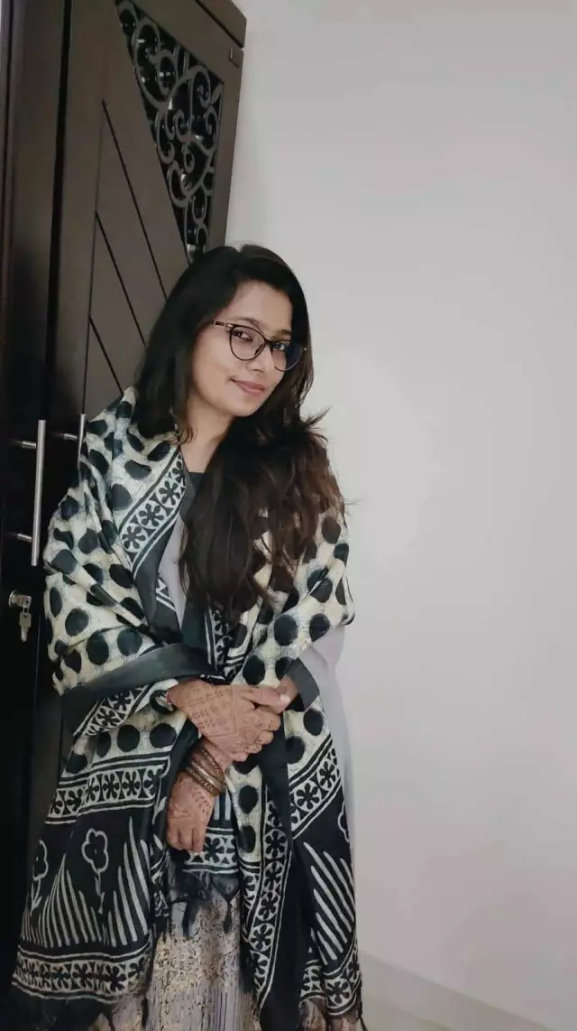 B.A Hons in Fashion Design  Technology in a private university want groom 