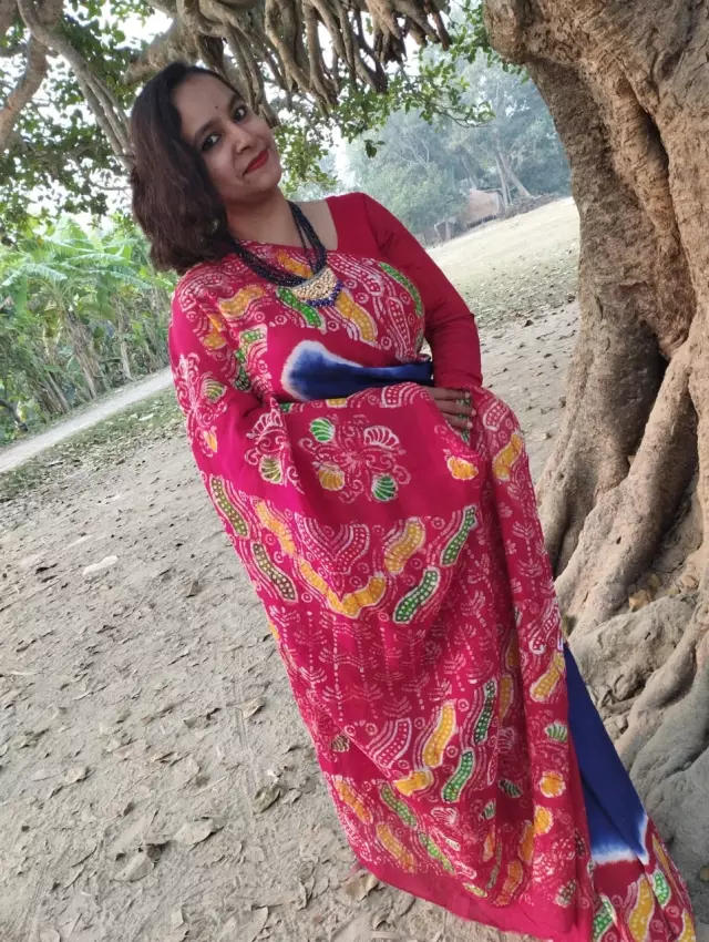 Looking for groom. Only those who are really serious about marriage please knock. 