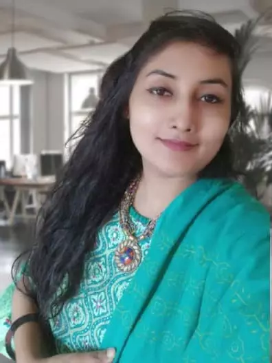 Divorced Suitable reasons can be explained, wife has 1 daughter living with her father