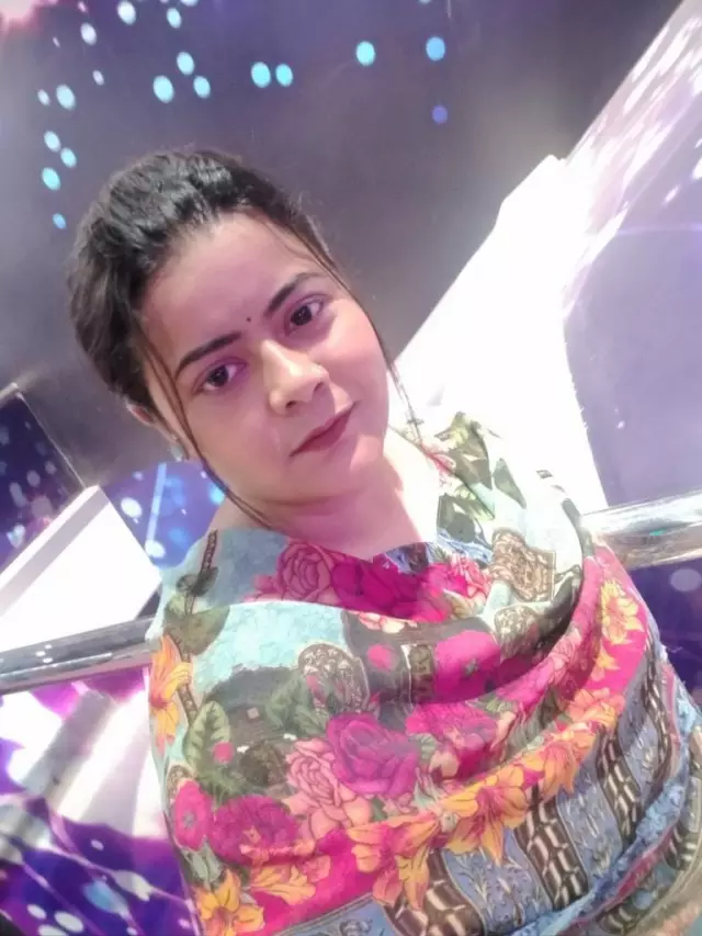 I want groom For my elder sister, Husband died in road accident One daughter studying in class 7