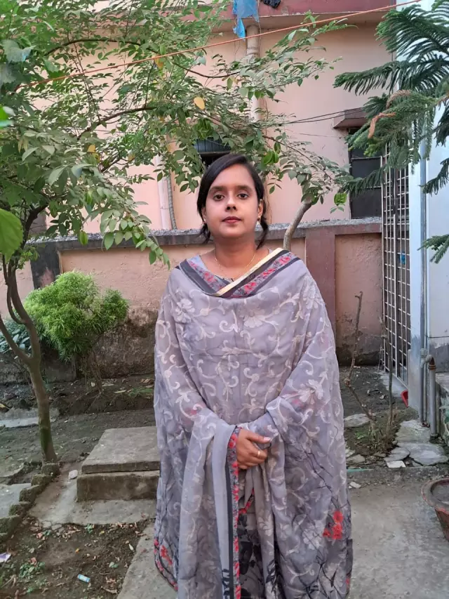 We are looking for a Groom for my Cousin Sister. If you find this is a good match or would like to discuss it further in