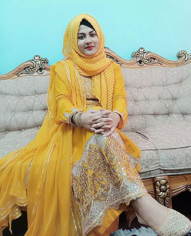 Looking for an well educated person with an Islamic mind. Non smoker and non alcoholic . Never married