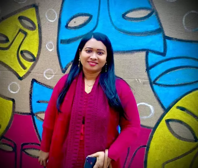 Currently Unemployed. She was a Teacher in a private school in Dhaka want groom herself