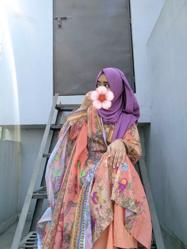I want an Islamic mind pot for a bride who has passed engineering