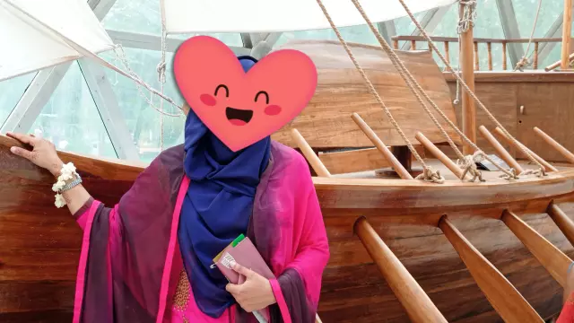 Looking for a groom I am posting this profile on behalf of my elder sister