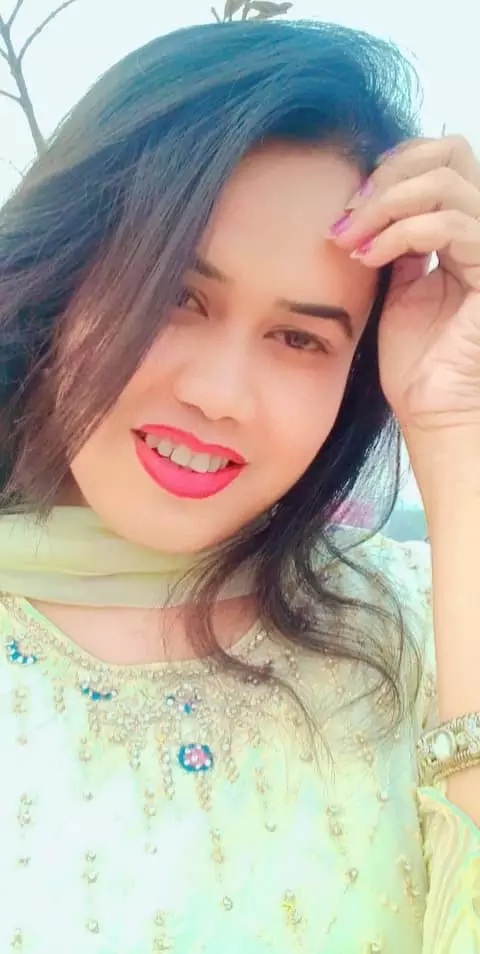 I want a groom must be divorced and settled in Narsingdi or Dhaka, or European no objection.