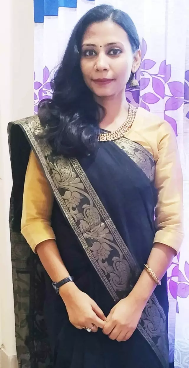Bride works Primary school teacher Looking for a groom for my sister