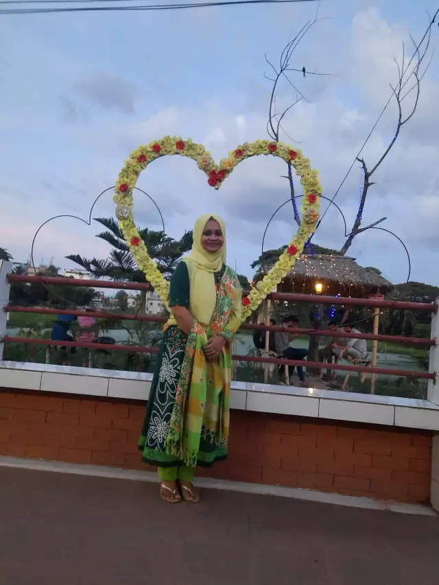Looking for Groom for myself