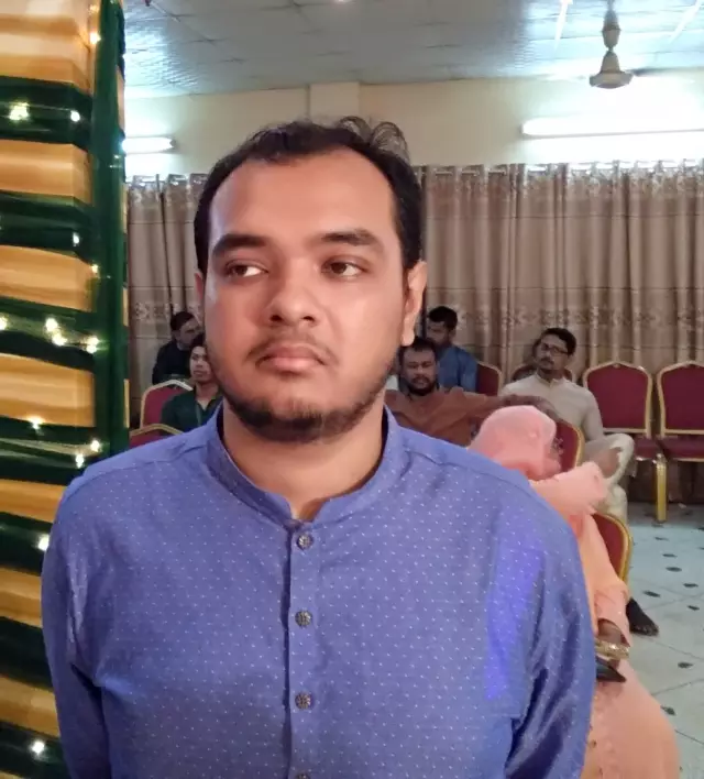 B.Sc. in Electrical  Electronic Engineering EEE from AIUB want his bride 