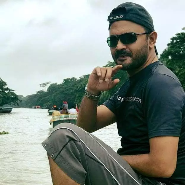 Director  C.E.O. of Hotel Sea Moon, CoxBazar  Partner of Century Hosiery Looking for a Bride