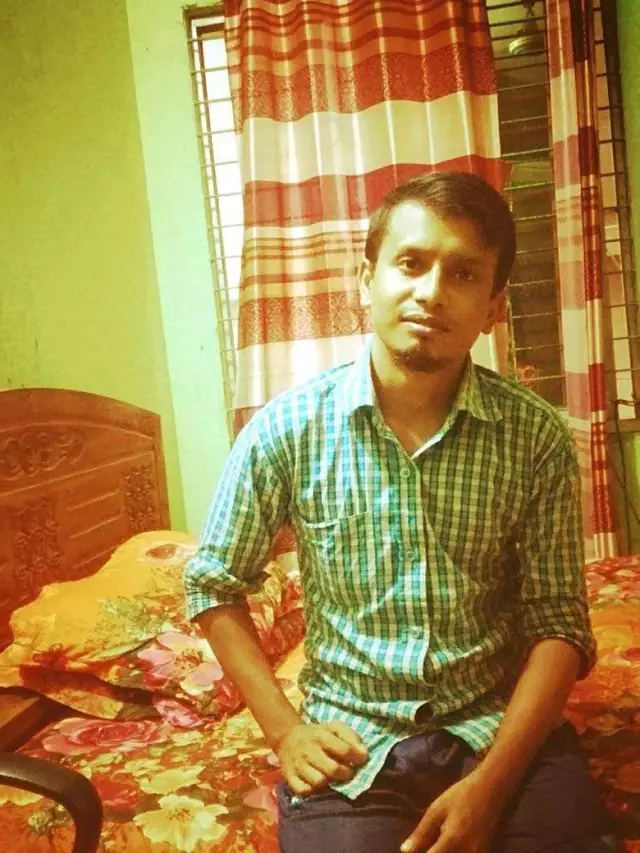 There is no such thing as demand. Of course, I want to marry without dowry.