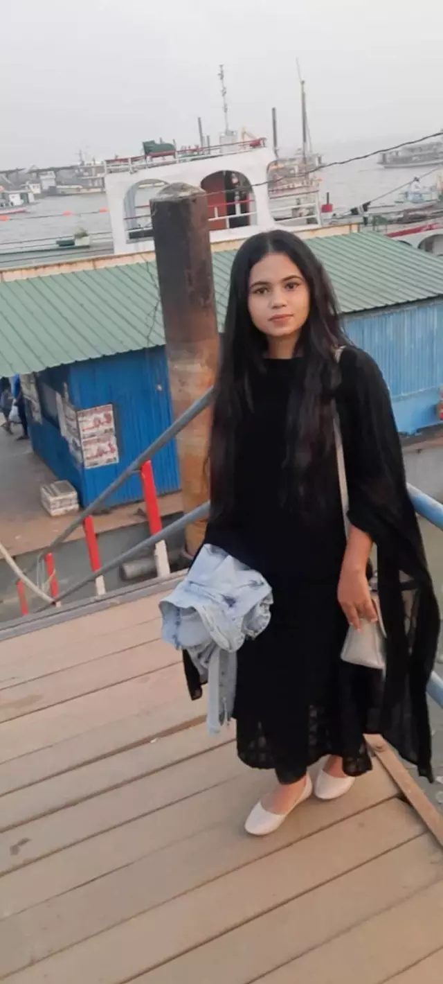 Looking groom for my friend , she is study BA Running