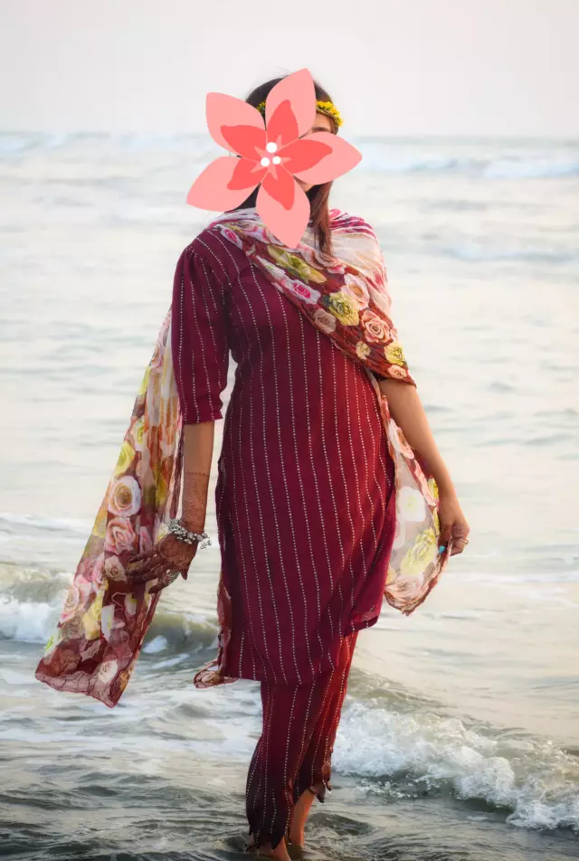Looking for Goom for my sister