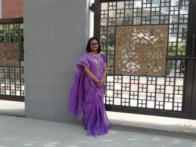 Want groom who Currently live in Dhaka or Abroad and much be Educated. 