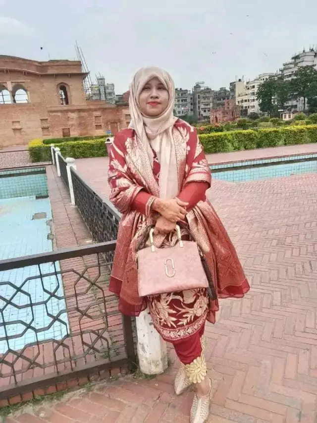 College lecture Anwara Begum Muslim girls school and College want teacher groom