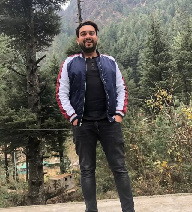 Groom is settled in Australia want his bride in Dhaka
